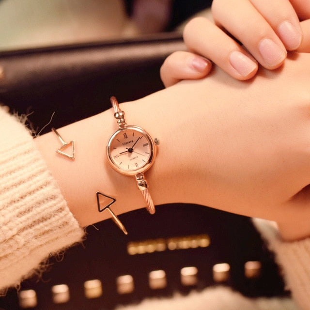 Luxury Fashion Gold Bangle Bracelet Women Watches Stainless Steel Retro Ladies Quartz Wristwatch